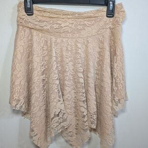 Charlotte Russe Asymmetrical Lace Skirt in Cream